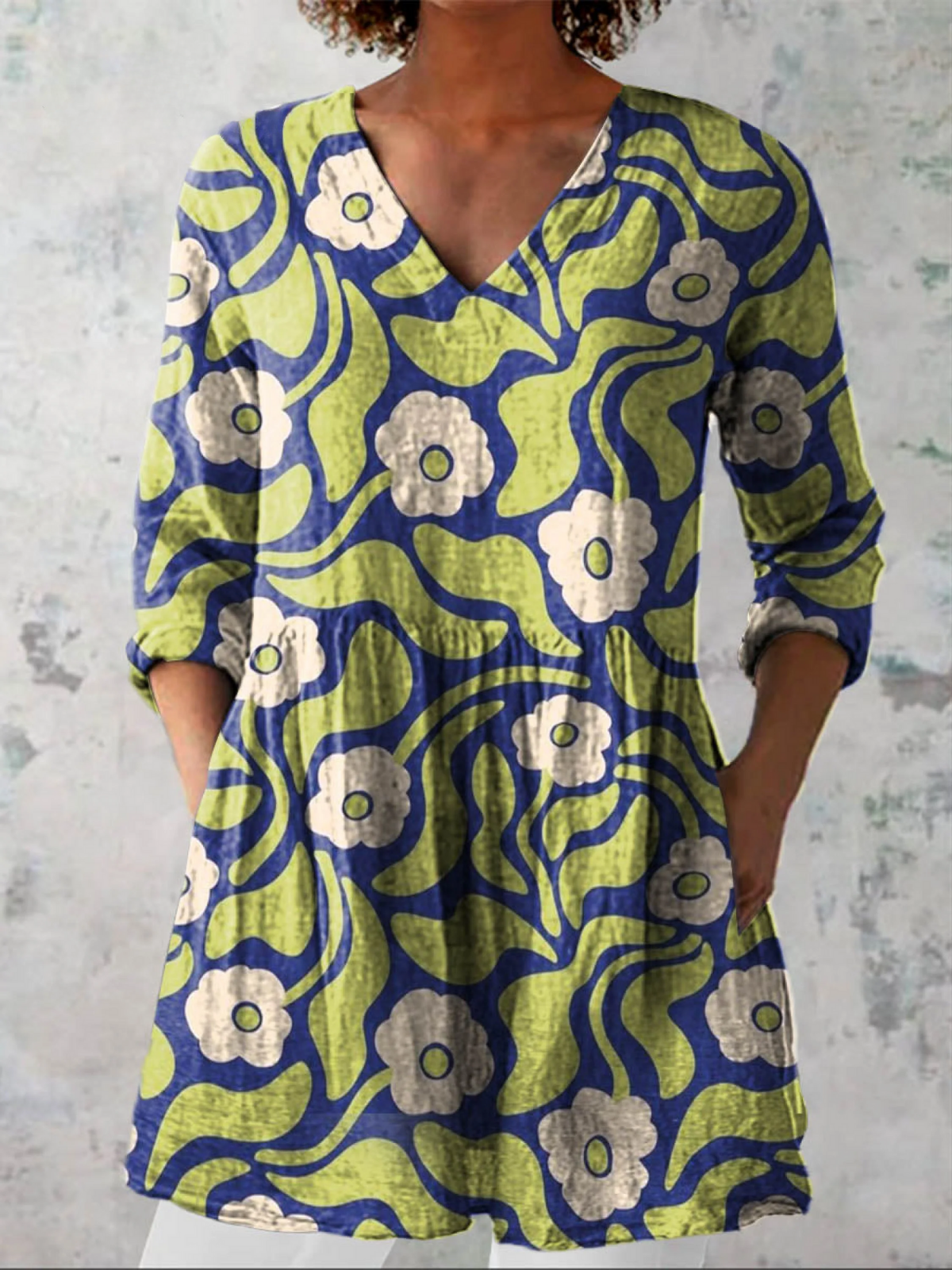 Talia | Long Blouse with Striking Pattern