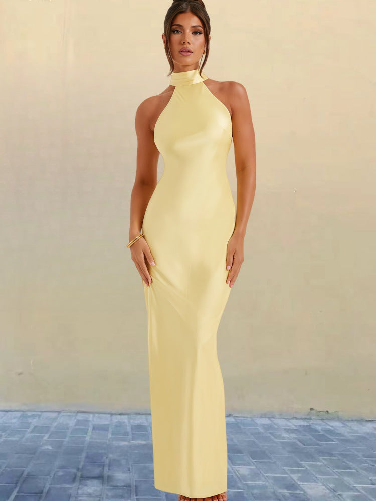 ZEYNEP | Elegant Satin Maxi Dress with Halter Neck