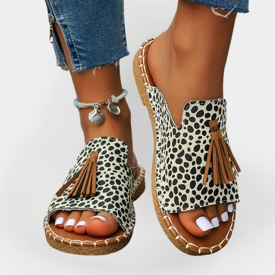 Handcrafted Impressive Sandals with Fringes