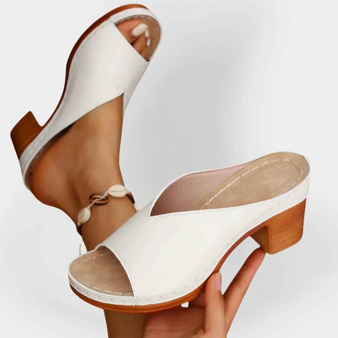 Orthopaedic Sandals with Wide Heel