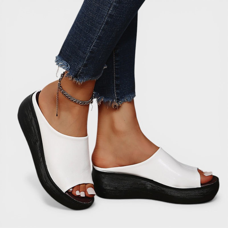 Luna™ | Orthopaedic Sandals