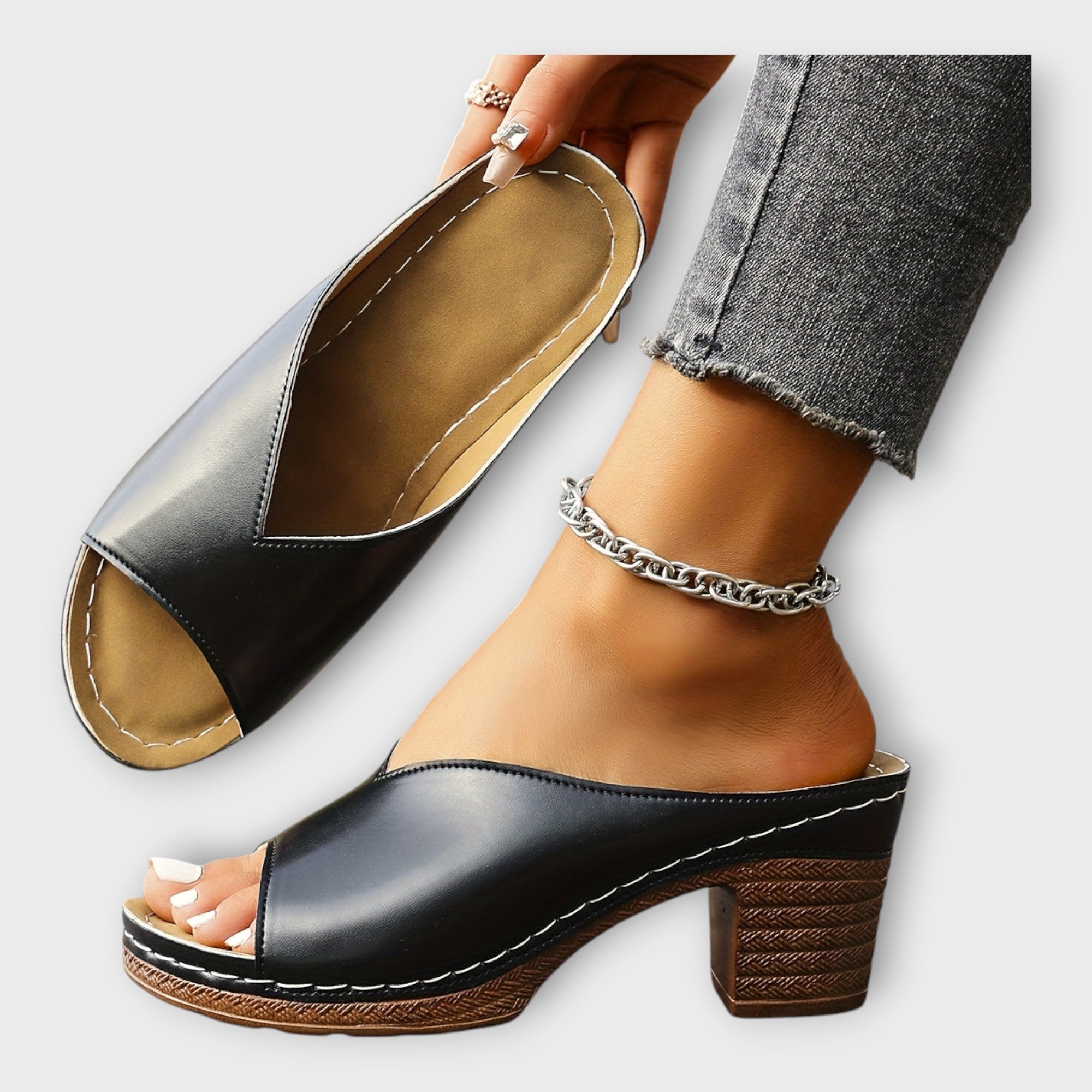 Sandals with Thick Sole and Open Heel Area