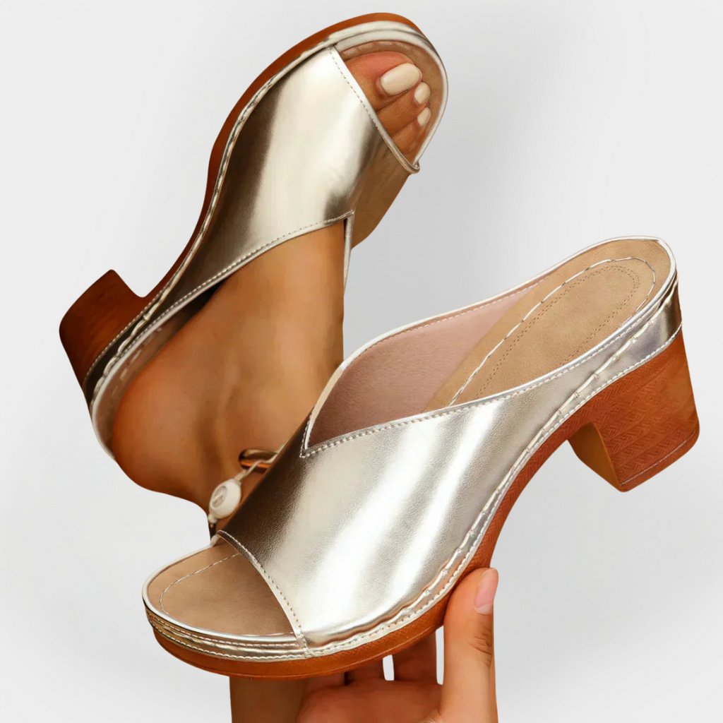 Orthopaedic Sandals with Wide Heel