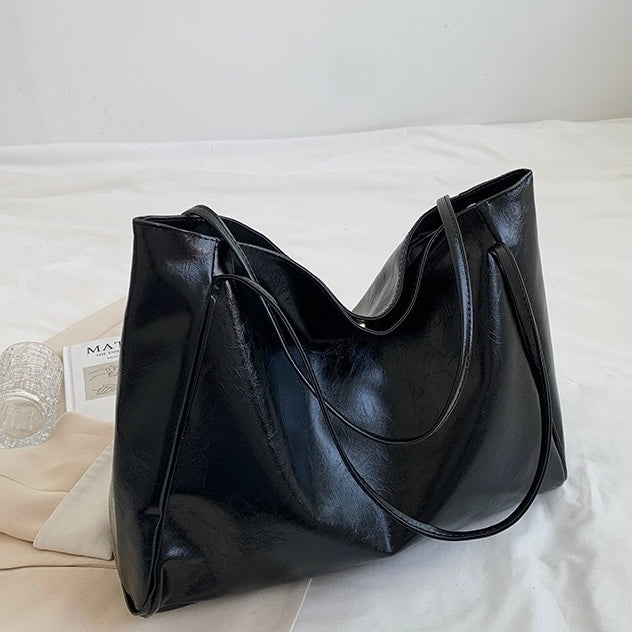 Patricia™ | Shiny Leather Handbag