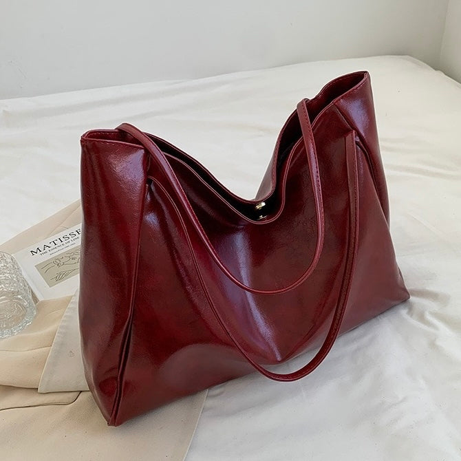 Patricia™ | Shiny Leather Handbag