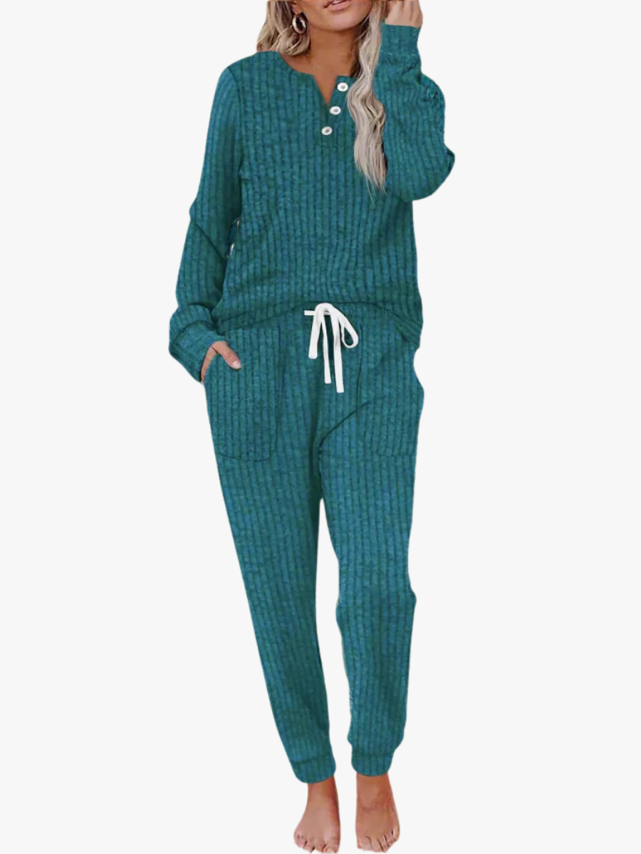 RIBBED KNITTED LOUNGE SET FOR WOMEN