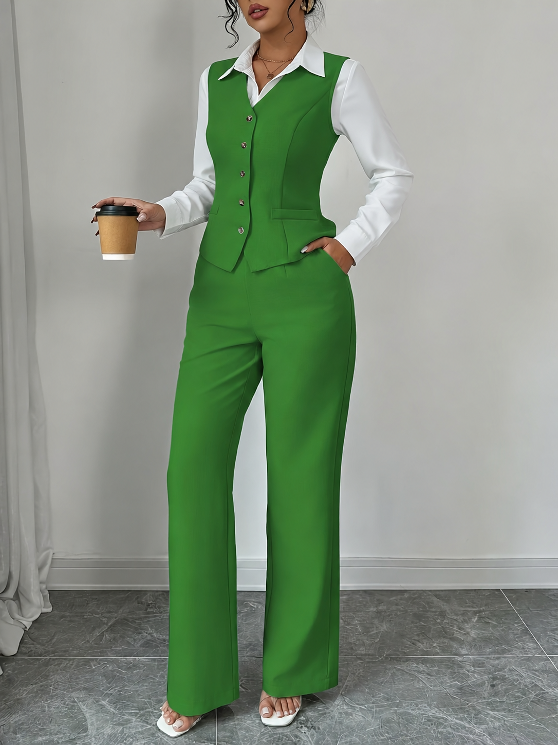ELEGANT JACKET AND TROUSER SET FOR WOMEN