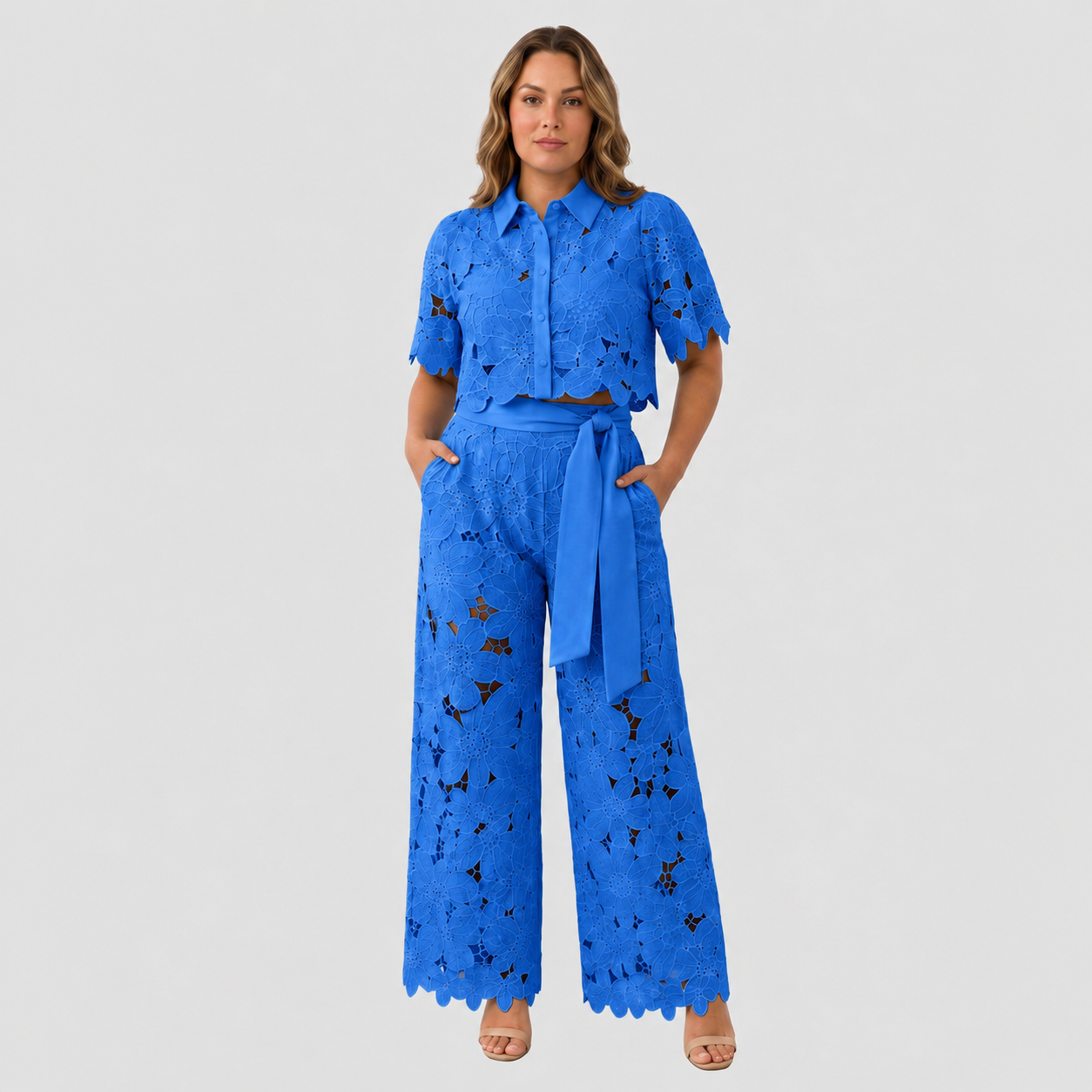 TWO-PIECE EMBROIDERED SET FOR WOMEN