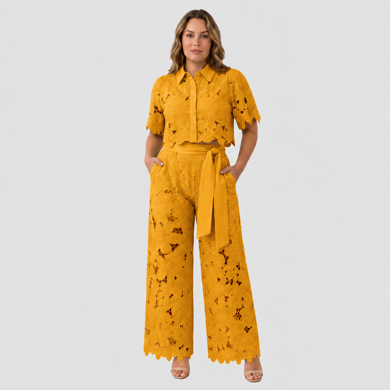 TWO-PIECE EMBROIDERED SET FOR WOMEN
