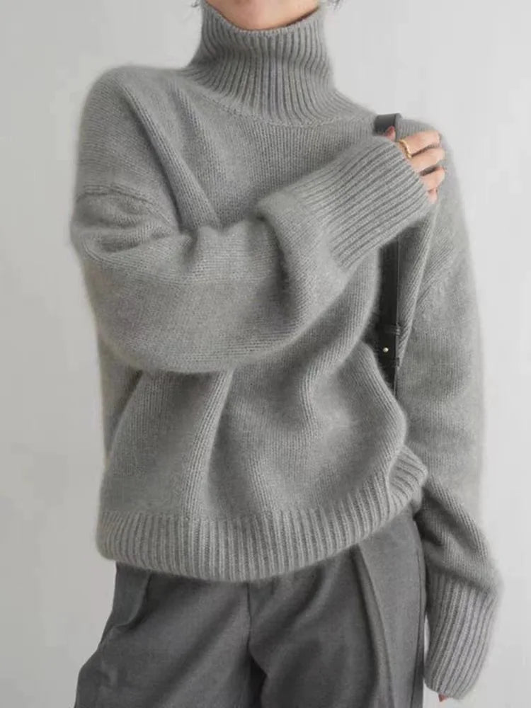 Gabriela | Cashmere Roll Neck