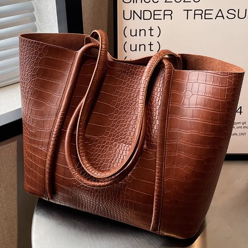 Christina™ | Elegant Shoulder Bag