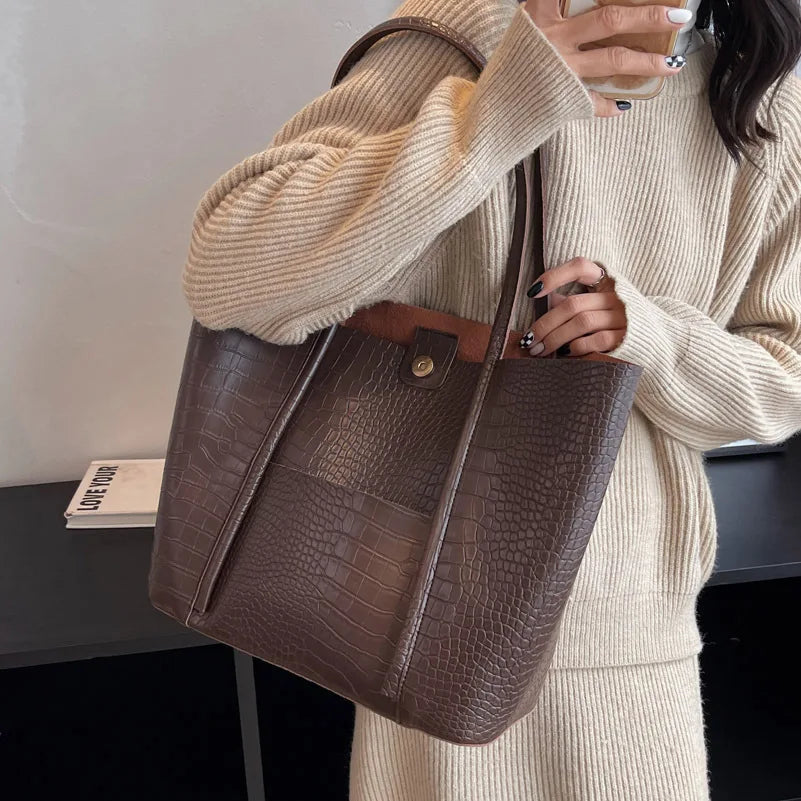 Christina™ | Elegant Shoulder Bag