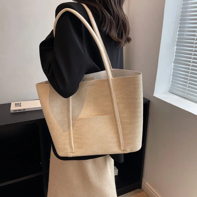 Christina™ | Elegant Shoulder Bag