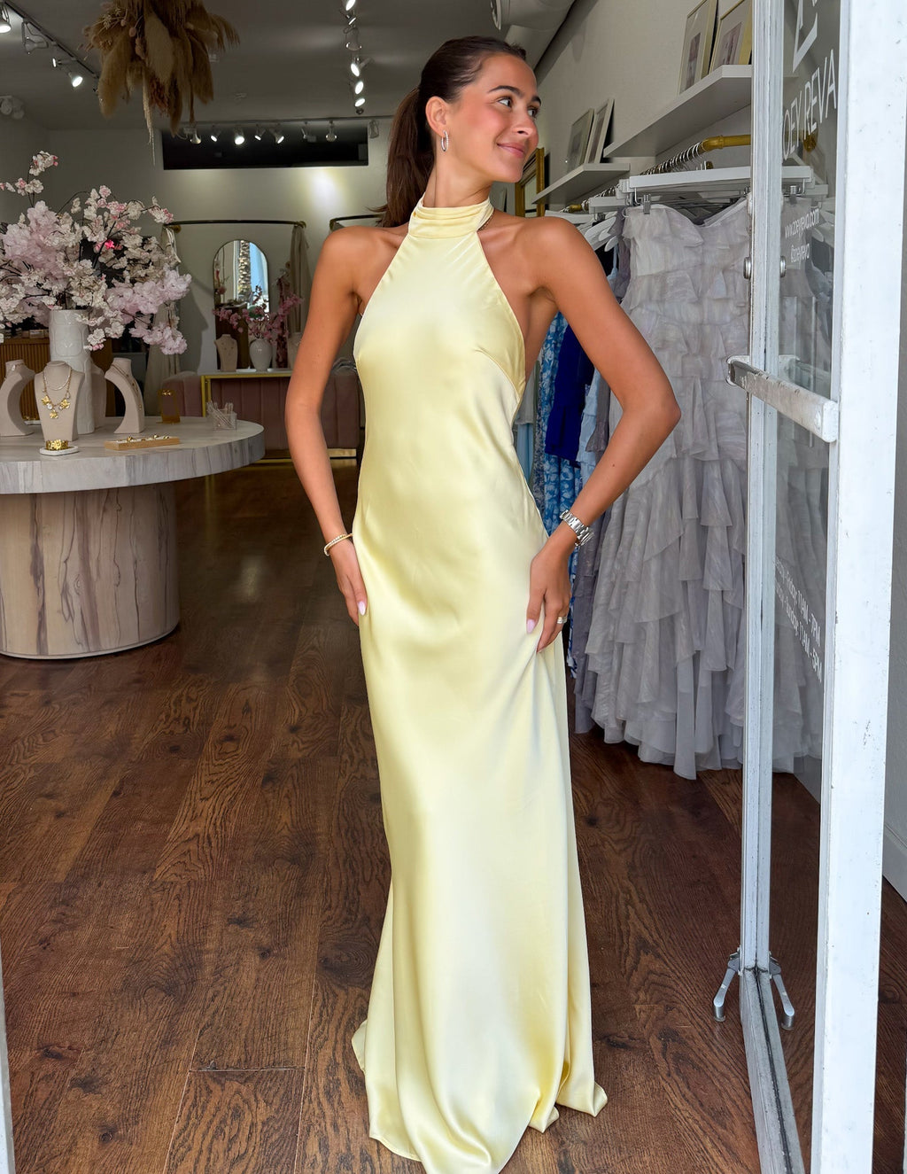 ZEYNEP | Elegant Satin Maxi Dress with Halter Neck