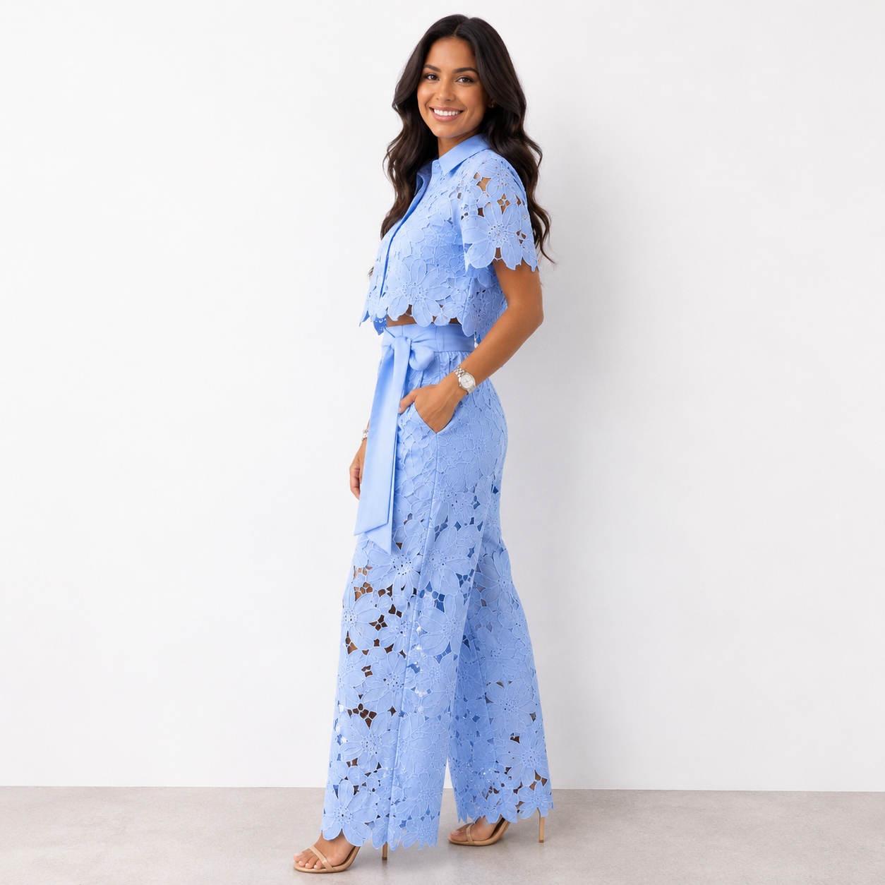 TWO-PIECE EMBROIDERED SET FOR WOMEN