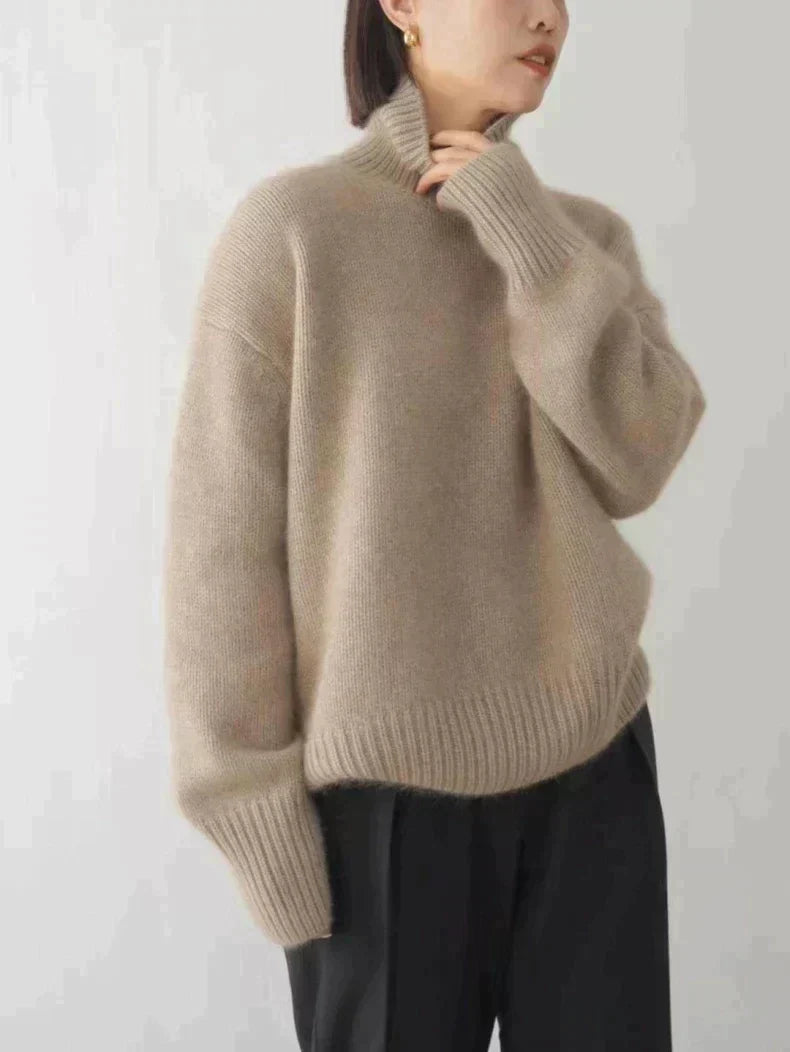 Gabriela | Cashmere Roll Neck