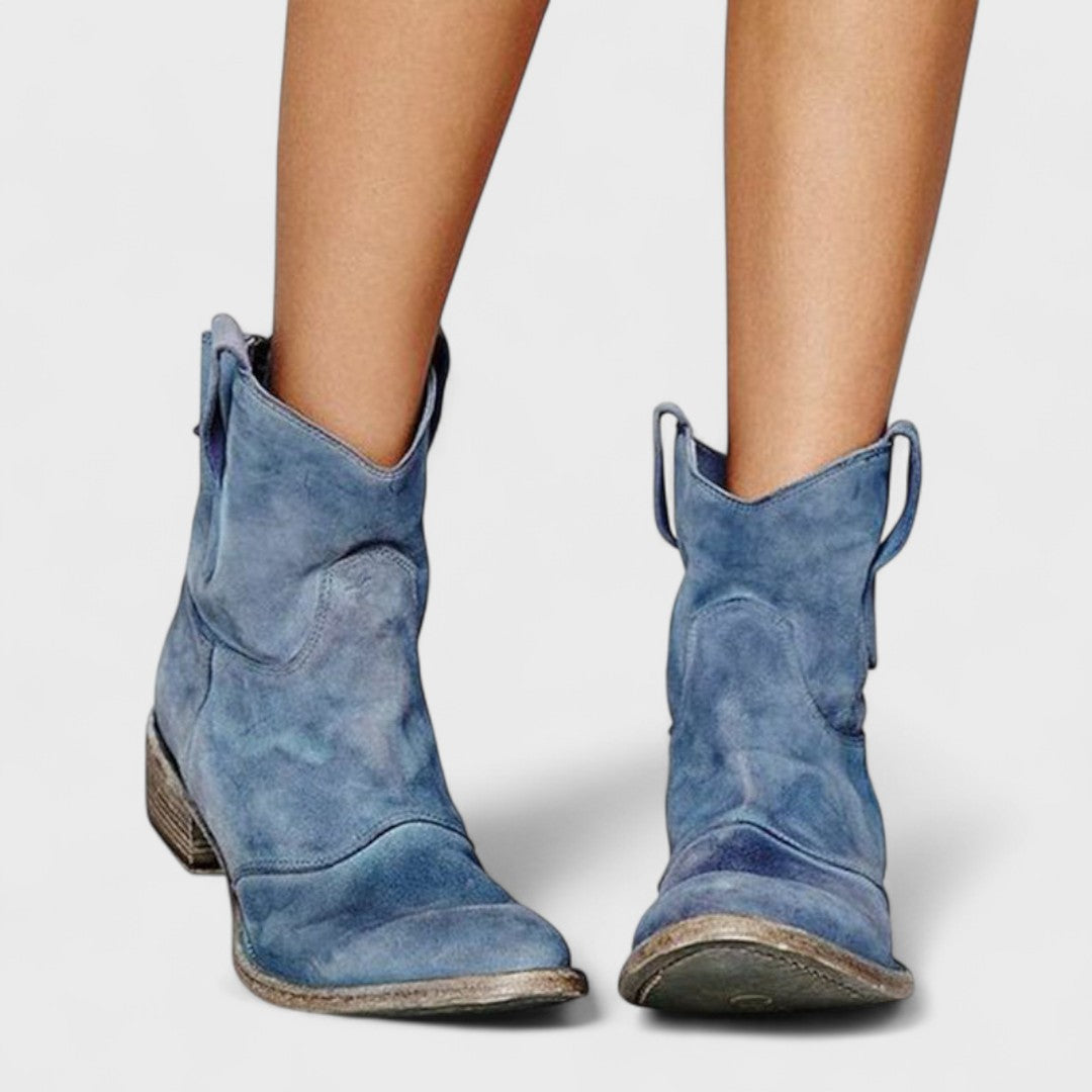 Carlotta - Timeless Elegant Ankle Boots