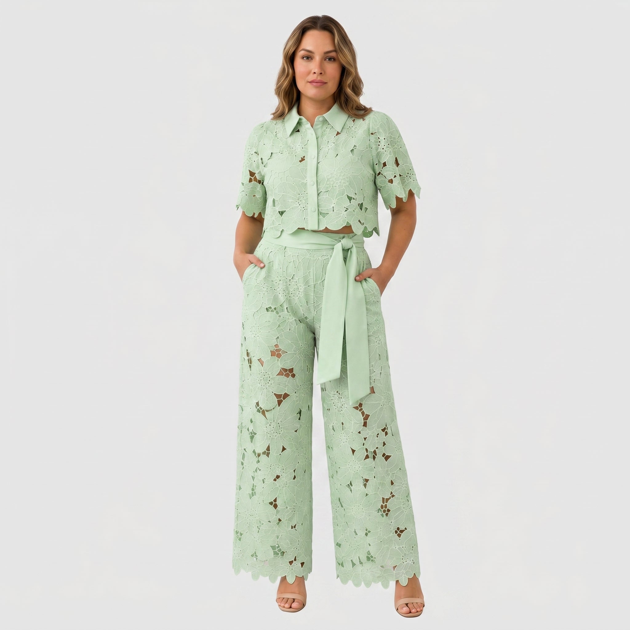 TWO-PIECE EMBROIDERED SET FOR WOMEN