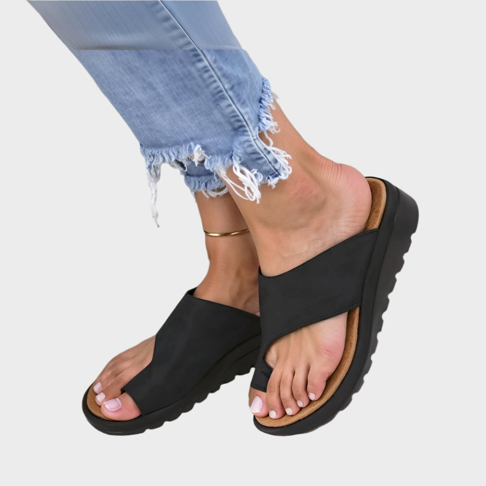 Super comfortable orthopaedic sandals for summer