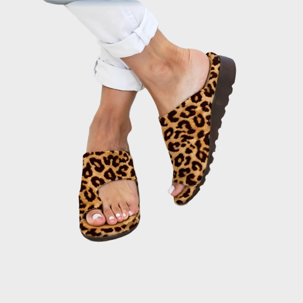 Super comfortable orthopaedic sandals for summer