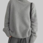 Alana – Cashmere Roll-Neck Jumper