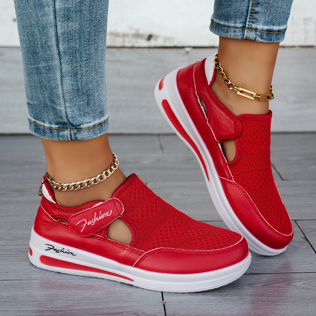 Breathable Slip-On Sneakers with Stable Fit