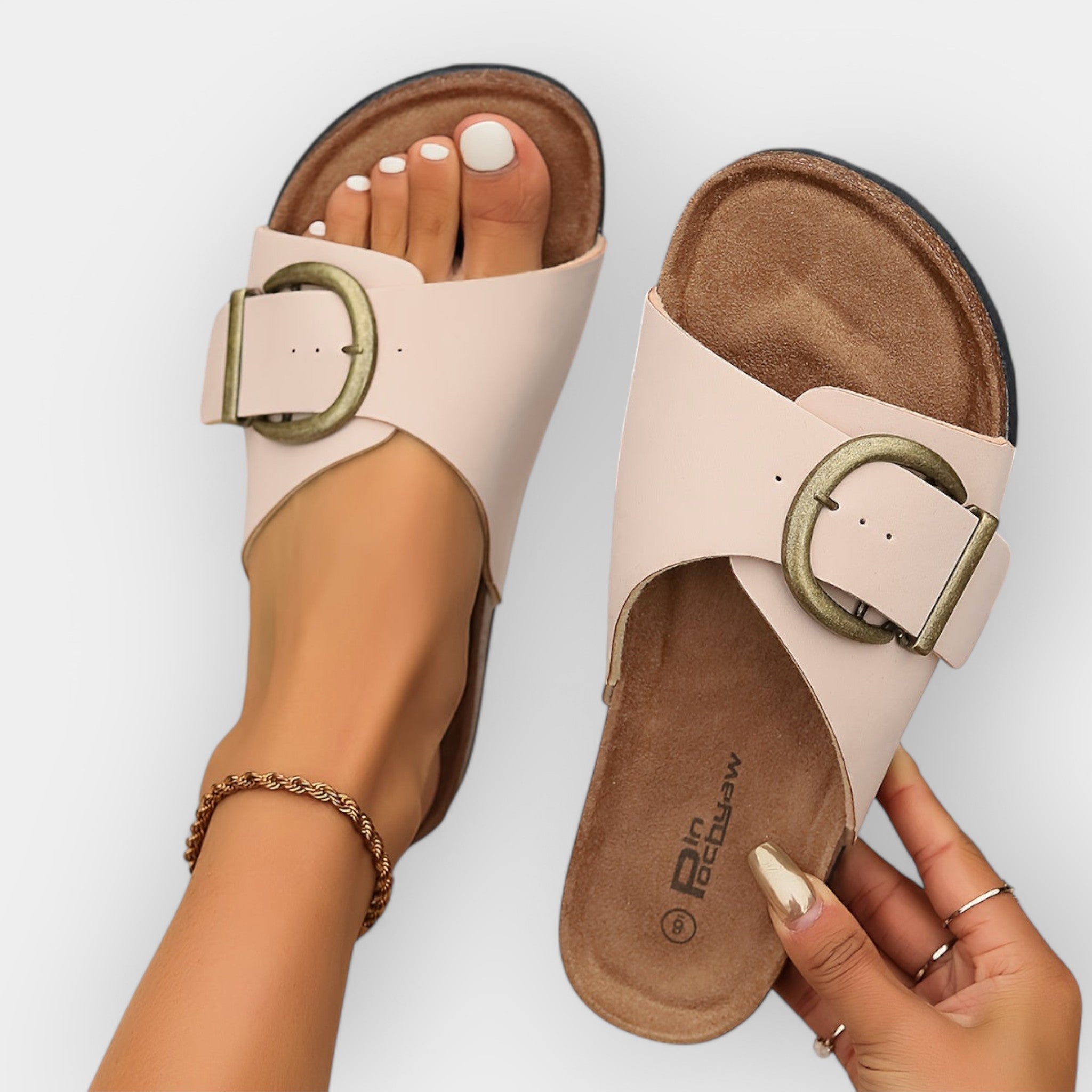 Anatomical Sandals with Modern Style