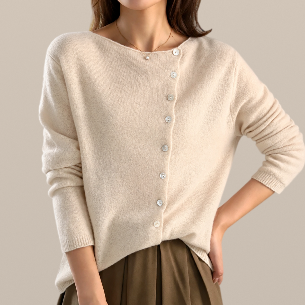Cara – Button-Detail Jumper