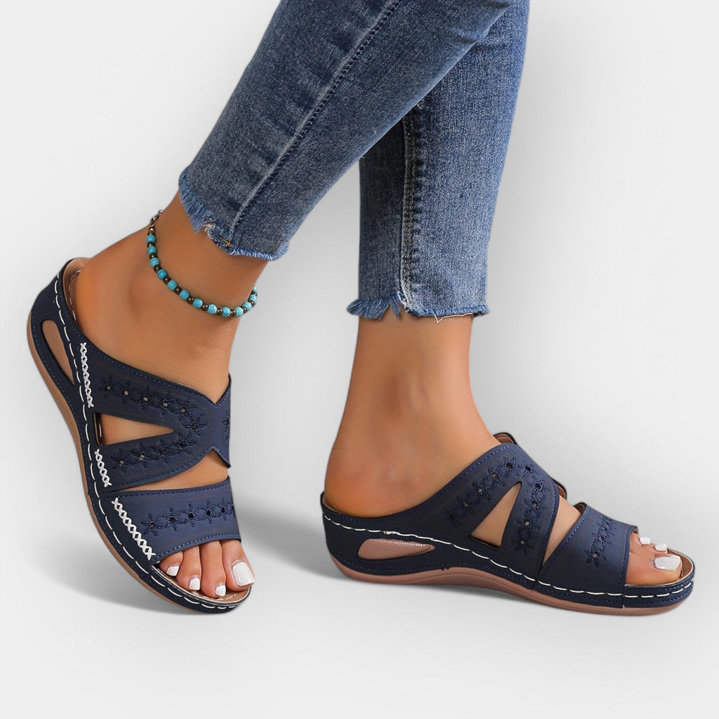 Anatomical Sandals for Daily Use