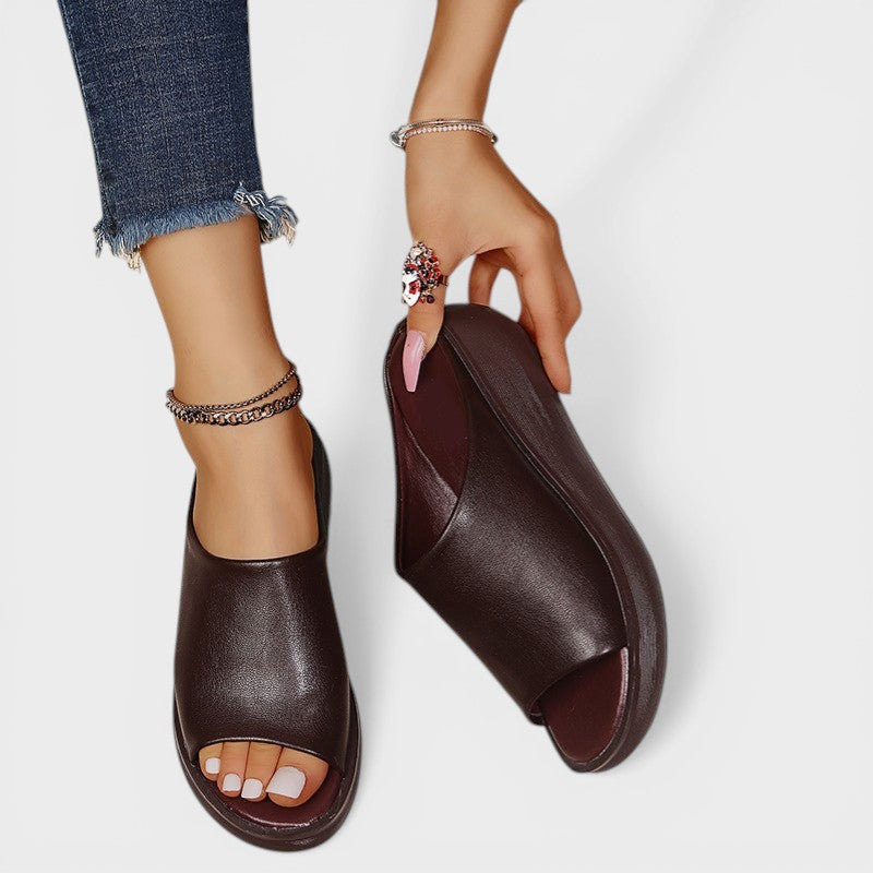 Luna™ | Orthopaedic Sandals