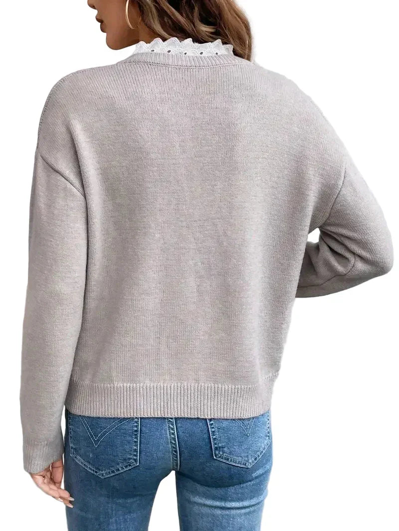 Céline | Chic Knitted Sweater with Elegant Lace Collar