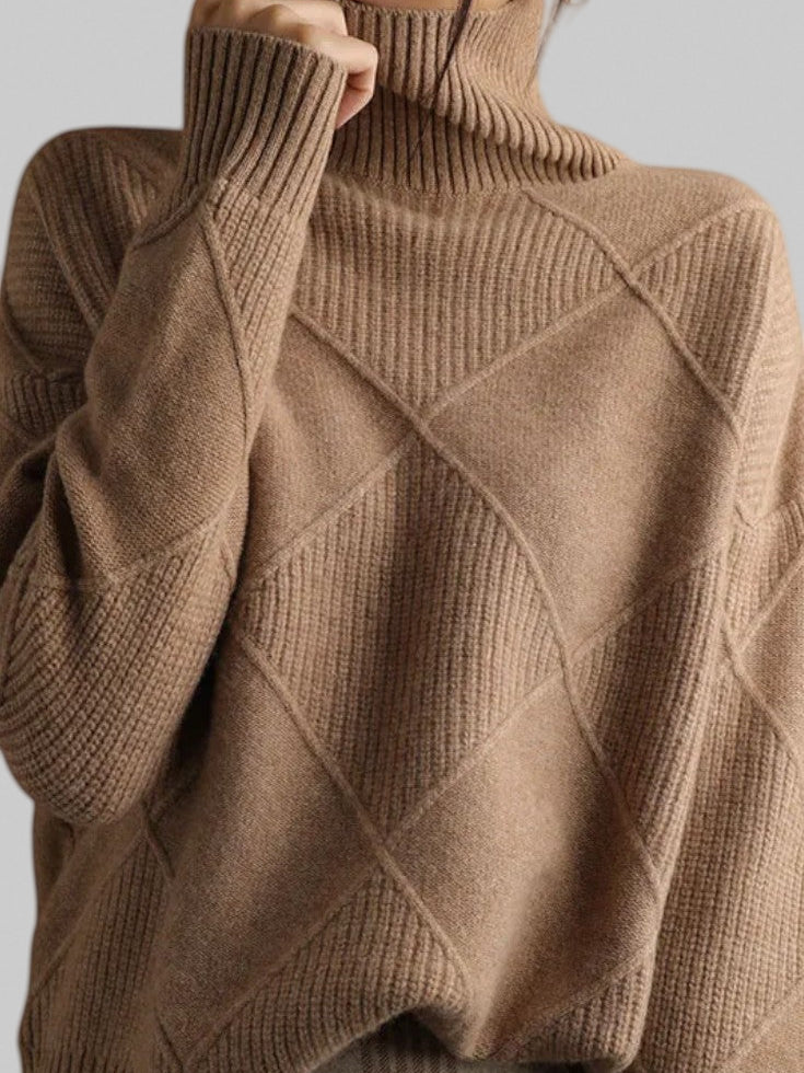 Eliana – Soft Cashmere High-Neck Jumper