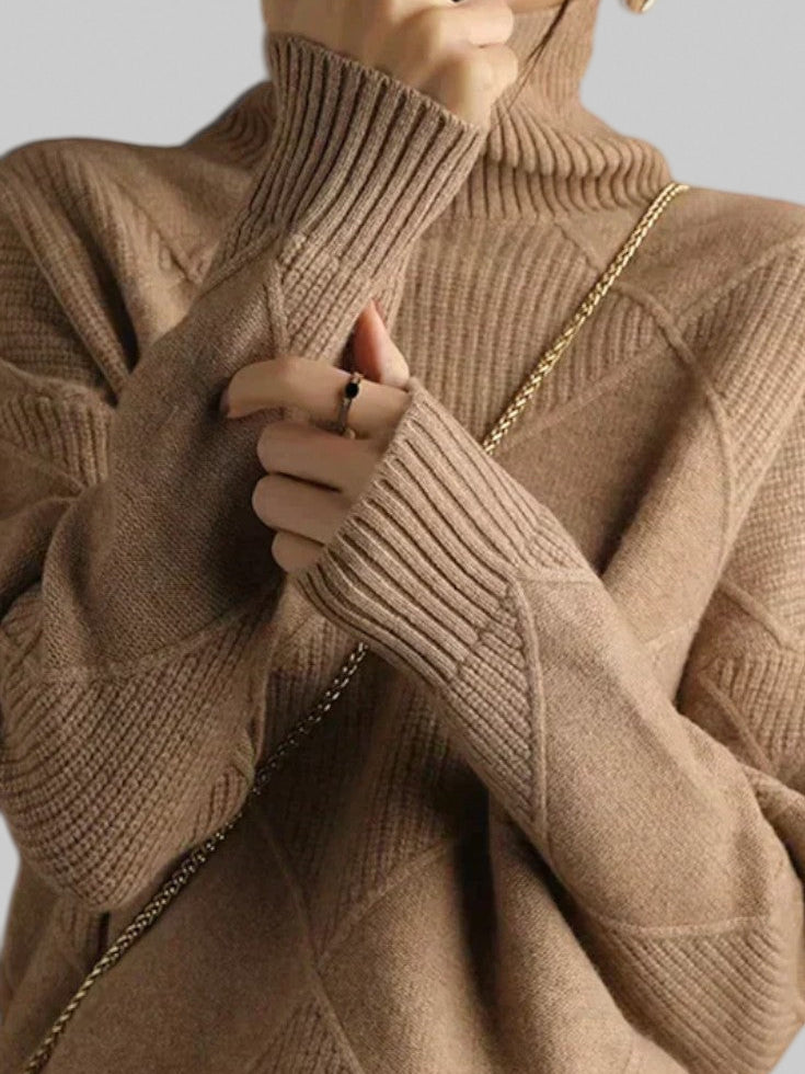 Eliana – Soft Cashmere High-Neck Jumper