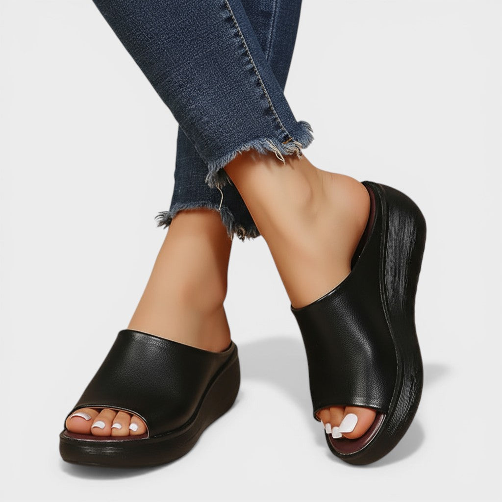 Luna™ | Orthopaedic Sandals