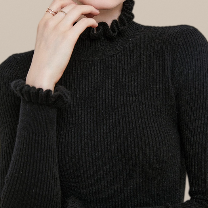Hollie – Classic Cashmere Roll-Neck Jumper