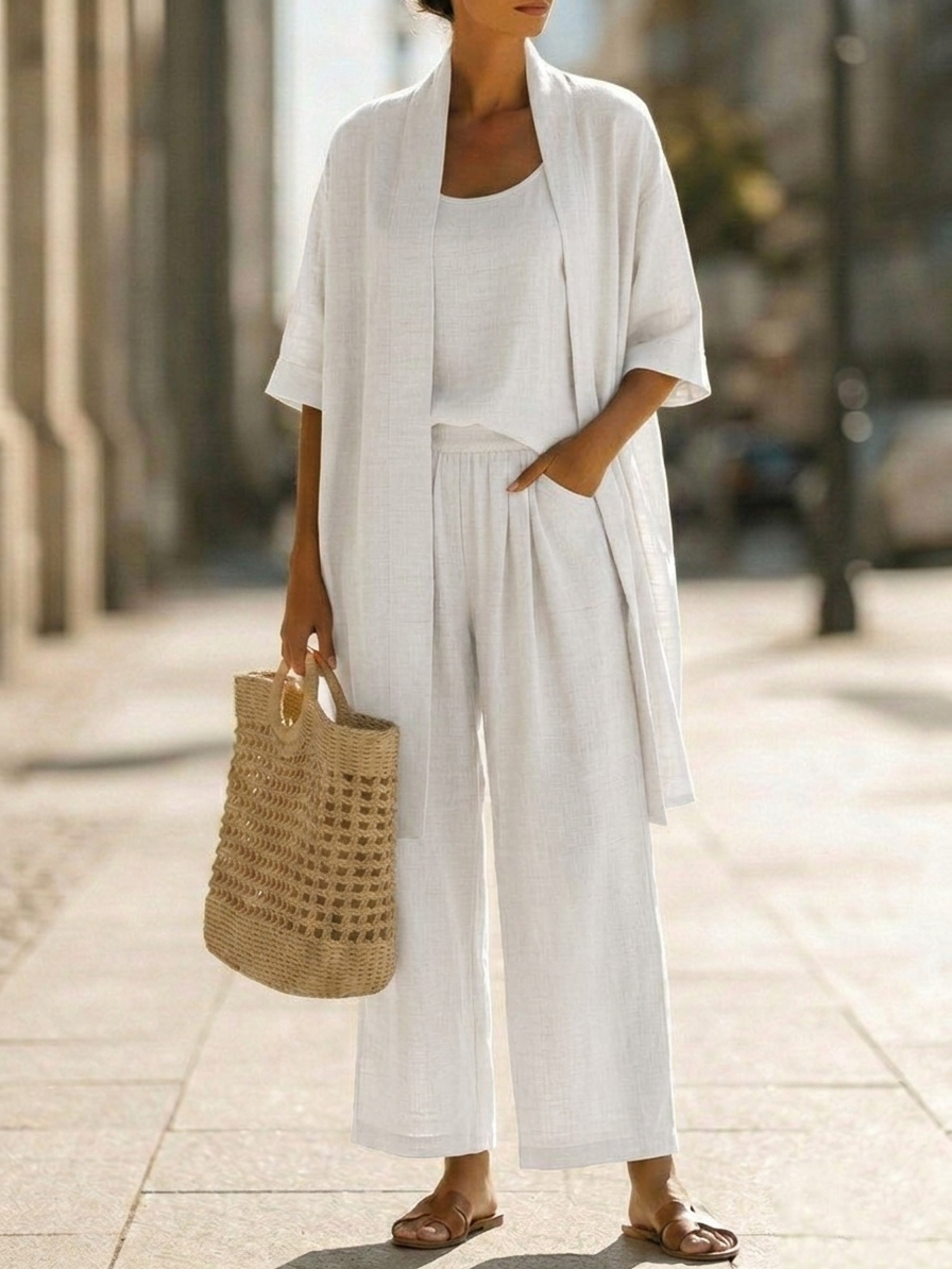THREE-PIECE ENSEMBLE FOR WOMEN