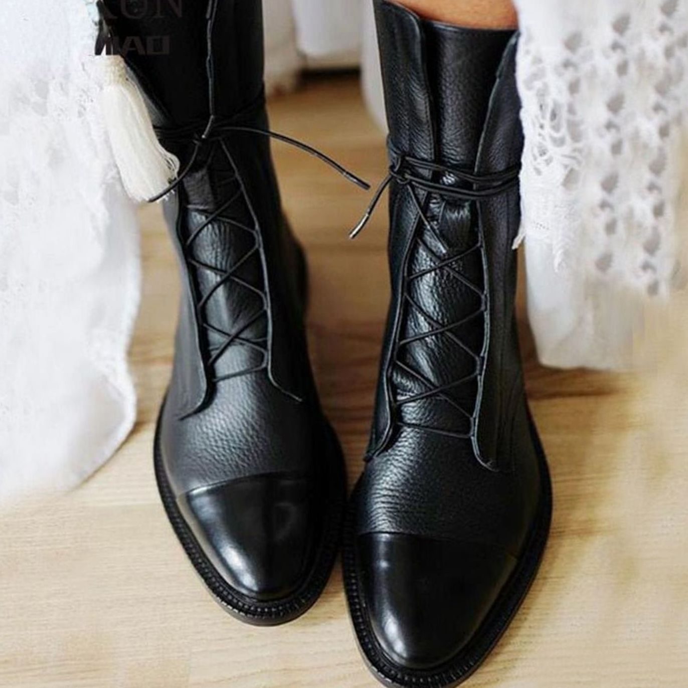 Evelyn | Women's Classic Leather Lace-Up Ankle Boots