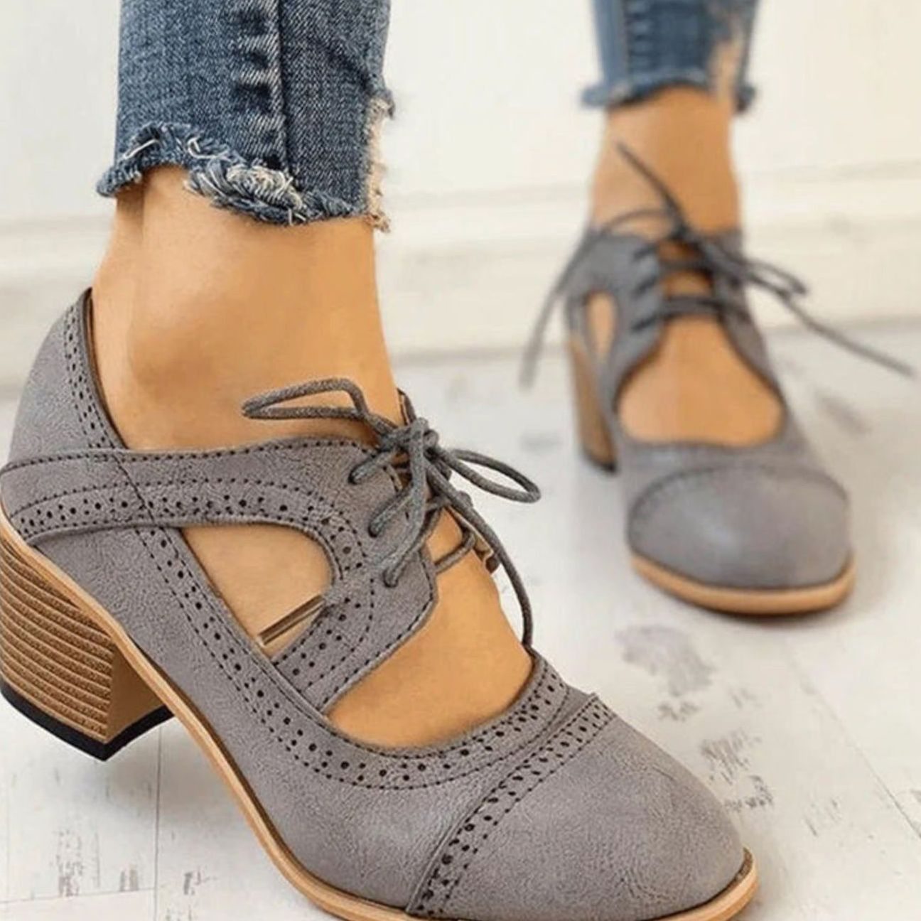 Victoria | Women's Vintage Lace-Up Block Heel T-Strap Shoes